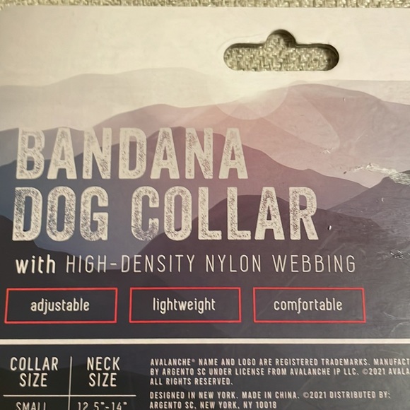 Avalanche Christmas Bandana Dog Collar Size M - Picture 10 of 11